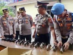 Cegah Penyalahgunaan, Kapolres Palopo Pimpin Pengecekan Senpi Dinas Anggota