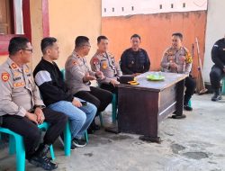 Kapolres Palopo Silaturahmi ke Posko Brimob  dan Warga Pentojangan